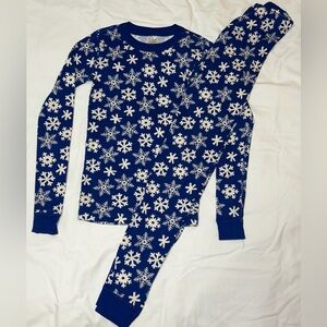 Hanna Andersson snow flake pajamas sz 12 EUC Smoke free home